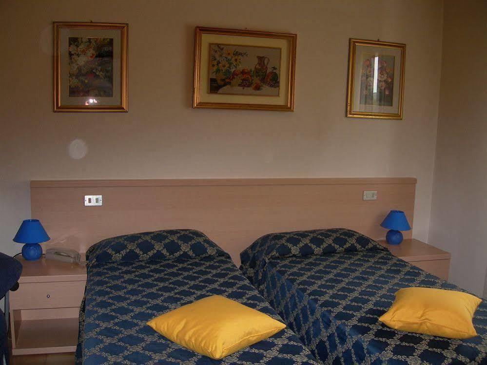 Centrale Hotel 2*